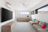 https://images.listonce.com.au/custom/160x/listings/75-ormond-esplanade-elwood-vic-3184/379/01979379_img_14.jpg?pVtVVr3TfU8