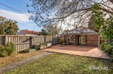 https://images.listonce.com.au/custom/160x/listings/75-rennie-street-thornbury-vic-3071/315/01933315_img_11.jpg?sWFYEmQx268