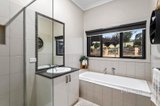 https://images.listonce.com.au/custom/160x/listings/75-sunset-drive-chirnside-park-vic-3116/493/01161493_img_21.jpg?LrM8pEzRhG0