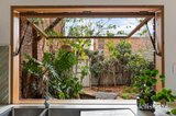 https://images.listonce.com.au/custom/160x/listings/75-webb-street-fitzroy-vic-3065/998/01956998_img_07.jpg?8xItW7UZYfQ