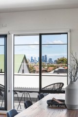 https://images.listonce.com.au/custom/160x/listings/7523-525-victoria-street-brunswick-west-vic-3055/016/01604016_img_05.jpg?KpYy0TpkWc0