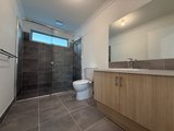 https://images.listonce.com.au/custom/160x/listings/75a-pembroke-road-mooroolbark-vic-3138/366/01646366_img_10.jpg?YOTKUn5MW7g