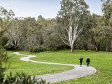 https://images.listonce.com.au/custom/160x/listings/76-deep-creek-drive-doncaster-east-vic-3109/462/01720462_img_32.jpg?xnKCFYUH4mY