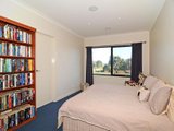 https://images.listonce.com.au/custom/160x/listings/76-faversham-avenue-lake-gardens-vic-3355/877/01575877_img_14.jpg?uNKRbn02LGc