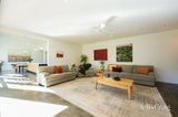 https://images.listonce.com.au/custom/160x/listings/76-greig-court-woodend-vic-3442/375/01988375_img_09.jpg?cJknE1Q4tIk