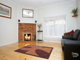 https://images.listonce.com.au/custom/160x/listings/76-hobson-street-newport-vic-3015/497/01613497_img_02.jpg?Dyc5_kgmQQs