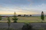 https://images.listonce.com.au/custom/160x/listings/76-marine-parade-elwood-vic-3184/136/01331136_img_14.jpg?4jXWa6MGMFE