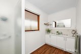 https://images.listonce.com.au/custom/160x/listings/76-moscript-street-campbells-creek-vic-3451/761/01896761_img_09.jpg?VzfqJ5GOFuA