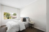 https://images.listonce.com.au/custom/160x/listings/76-rosstown-road-carnegie-vic-3163/033/01568033_img_07.jpg?DZg5ShUubL8