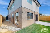 https://images.listonce.com.au/custom/160x/listings/76-shanks-drive-berwick-vic-3806/788/01593788_img_09.jpg?8KgmmmPq39k