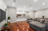 https://images.listonce.com.au/custom/160x/listings/76-sherwood-road-chirnside-park-vic-3116/039/00687039_img_09.jpg?J8S1FjpLoIw