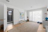 https://images.listonce.com.au/custom/160x/listings/76-truman-street-south-kingsville-vic-3015/832/01941832_img_18.jpg?Z76ebiy1s8s