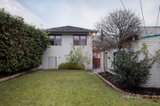 https://images.listonce.com.au/custom/160x/listings/76-ursa-street-balwyn-north-vic-3104/142/01257142_img_13.jpg?Mr6apkf7Z5E