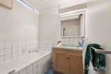 https://images.listonce.com.au/custom/160x/listings/76-woodville-road-mooroolbark-vic-3138/289/01933289_img_13.jpg?4yUhj_jNEdU