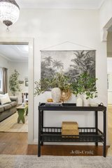 https://images.listonce.com.au/custom/160x/listings/76-yarra-street-warrandyte-vic-3113/388/01046388_img_05.jpg?OB2jeTJyhto
