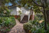 https://images.listonce.com.au/custom/160x/listings/76-yarra-street-warrandyte-vic-3113/388/01046388_img_09.jpg?xXR84VdOiGY