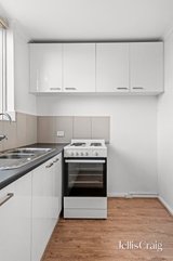 https://images.listonce.com.au/custom/160x/listings/7608-moreland-road-brunswick-west-vic-3055/447/01915447_img_04.jpg?tU_YxCa2V90