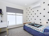 https://images.listonce.com.au/custom/160x/listings/76a-graham-street-newport-vic-3015/406/01203406_img_11.jpg?meQGdCsb-3Y