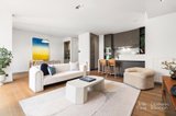 https://images.listonce.com.au/custom/160x/listings/76a-spray-street-elwood-vic-3184/598/01810598_img_11.jpg?hI9yF64bzJw