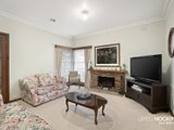 https://images.listonce.com.au/custom/160x/listings/77-elizabeth-street-newport-vic-3015/835/01203835_img_08.jpg?XSg4qwLMFxA