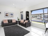 https://images.listonce.com.au/custom/160x/listings/77-fifth-avenue-altona-north-vic-3025/745/01203745_img_02.jpg?bTS5twTpAKQ