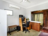 https://images.listonce.com.au/custom/160x/listings/77-grieve-parade-altona-vic-3018/804/01203804_img_04.jpg?0BCp9cVXAeU