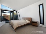 https://images.listonce.com.au/custom/160x/listings/77-hambleton-street-middle-park-vic-3206/690/01087690_img_09.jpg?DRqNCdAr0x8