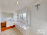 https://images.listonce.com.au/custom/160x/listings/77-lambeth-street-kensington-vic-3031/907/01564907_img_01.jpg?aaQbjLBHkXI