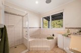 https://images.listonce.com.au/custom/160x/listings/77-meadowgate-drive-chirnside-park-vic-3116/629/01893629_img_18.jpg?FotAW-Tto3c