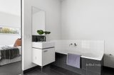 https://images.listonce.com.au/custom/160x/listings/77-melrose-street-north-melbourne-vic-3051/412/01368412_img_07.jpg?v_nTOfxLMJw