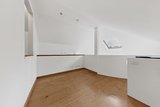 https://images.listonce.com.au/custom/160x/listings/77-morang-road-hawthorn-vic-3122/697/01908697_img_10.jpg?go2R0UegMtM