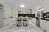 https://images.listonce.com.au/custom/160x/listings/77-obriens-lane-templestowe-vic-3106/967/01368967_img_05.jpg?9pFnITzOx_w