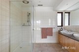 https://images.listonce.com.au/custom/160x/listings/77-springthorpe-boulevard-macleod-vic-3085/910/01937910_img_13.jpg?ZO9DRiZfPVI