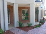 https://images.listonce.com.au/custom/160x/listings/7713-15-hewish-road-croydon-vic-3136/074/01525074_img_09.jpg?6A42FR_mihw