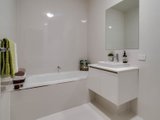 https://images.listonce.com.au/custom/160x/listings/77a-diane-crescent-croydon-vic-3136/371/01524371_img_09.jpg?J4007ZBeBdk