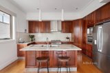 https://images.listonce.com.au/custom/160x/listings/77a-park-road-glen-iris-vic-3146/852/01705852_img_05.jpg?2KUwhHL72FA