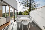 https://images.listonce.com.au/custom/160x/listings/77a-victoria-road-northcote-vic-3070/488/01452488_img_08.jpg?sXP9qDH8xlQ