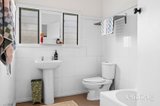 https://images.listonce.com.au/custom/160x/listings/78-bull-street-castlemaine-vic-3450/996/01808996_img_08.jpg?irfrU08weHU