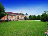 https://images.listonce.com.au/custom/160x/listings/78-cardigan-road-mooroolbark-vic-3138/920/01524920_img_02.jpg?ZF-jsHvAA0Q