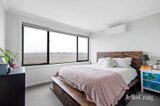 https://images.listonce.com.au/custom/160x/listings/78-holst-street-armstrong-creek-vic-3217/640/01905640_img_05.jpg?RY-jT6F6f1I