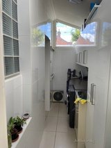 https://images.listonce.com.au/custom/160x/listings/78-princes-street-carlton-north-vic-3054/425/01832425_img_05.jpg?SOdPjuIrwEc