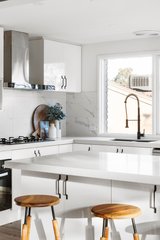 https://images.listonce.com.au/custom/160x/listings/78-reichelt-avenue-montmorency-vic-3094/364/01739364_img_05.jpg?uxXVHWEuhlU