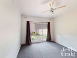 https://images.listonce.com.au/custom/160x/listings/787-warrigal-road-bentleigh-east-vic-3165/796/01595796_img_09.jpg?cagciMa9cHM