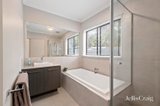 https://images.listonce.com.au/custom/160x/listings/79-croydondale-drive-mooroolbark-vic-3138/508/01752508_img_10.jpg?TG1PXN8akXc