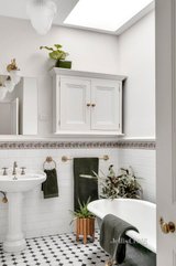 https://images.listonce.com.au/custom/160x/listings/79-hope-street-brunswick-vic-3056/919/01691919_img_11.jpg?YM0yZ6BGj_M