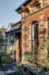 https://images.listonce.com.au/custom/160x/listings/79-hope-street-brunswick-vic-3056/919/01691919_img_21.jpg?8tElEKx_2wI