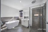 https://images.listonce.com.au/custom/160x/listings/79-kardinia-street-bonshaw-vic-3352/185/01974185_img_08.jpg?V7Qh89eyvtw