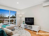 https://images.listonce.com.au/custom/160x/listings/79-kipling-avenue-mooroolbark-vic-3138/986/01524986_img_03.jpg?pu1WSi5E-tU