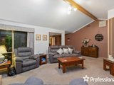 https://images.listonce.com.au/custom/160x/listings/79-lakeview-drive-lilydale-vic-3140/433/01526433_img_05.jpg?b9lIJd1oRdw