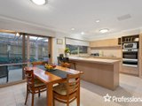 https://images.listonce.com.au/custom/160x/listings/79-lakeview-drive-lilydale-vic-3140/433/01526433_img_08.jpg?80ROW4lJ_Uw